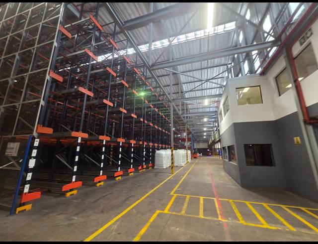 20,000M² WAREHOUSE FOR SALE IN PROSPECTON INDUSTRIAL